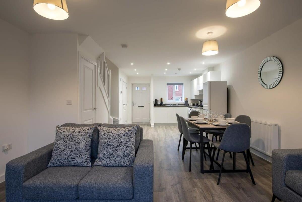 Casa vacanze Modern 3 Bedroom House In *