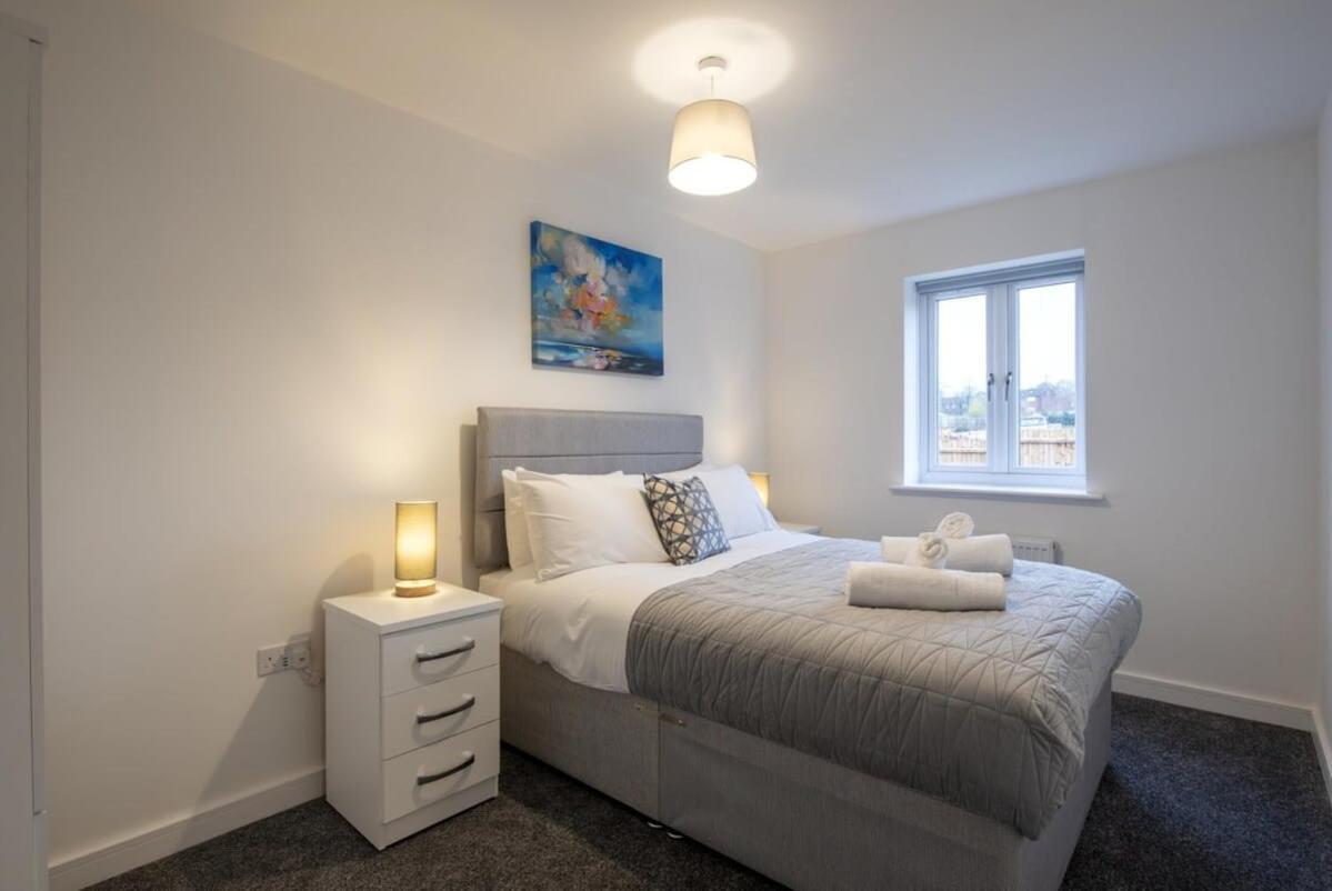 Modern 3 Bedroom House In
