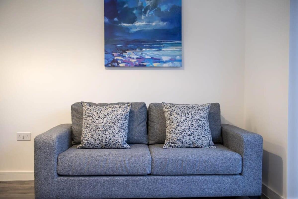 Modern 3 Bedroom House In *